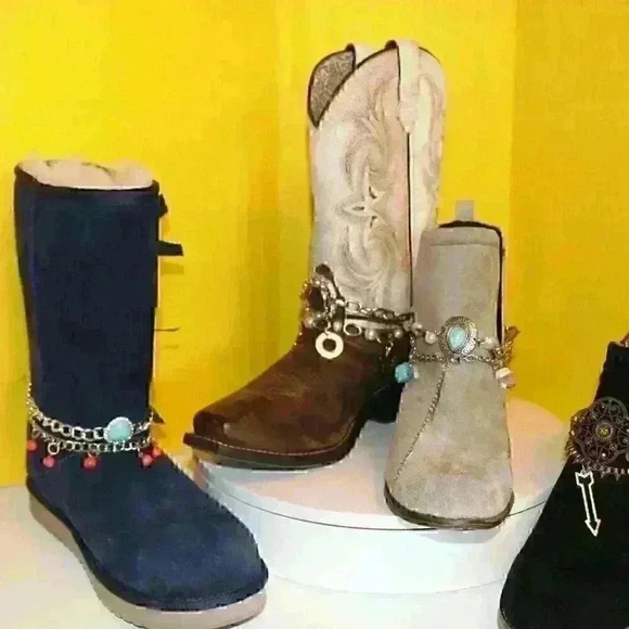 Handmade Repurposed Vintage and Vintage Inspired Multi Strand Silver Toned - Picture 4 of 4